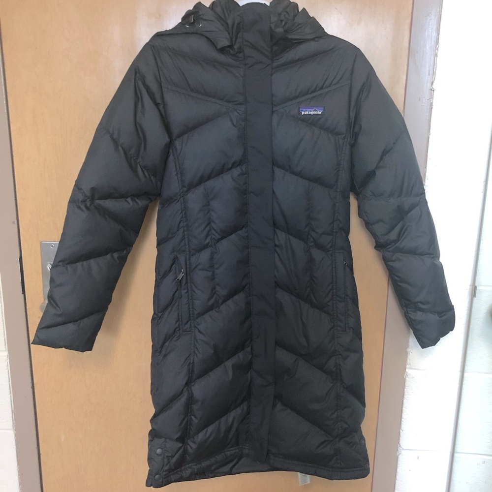 Patagonia Parka in black womens xs